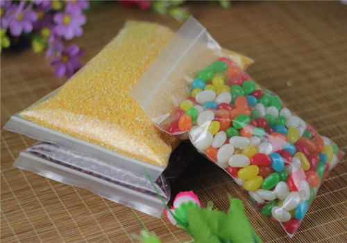 Easy Handle Resealable Plastic Bag W39